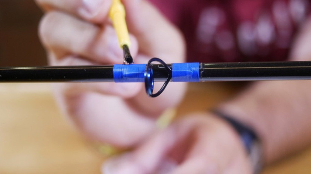 How Do You Align Fishing Rod Guides Correctly During Wrapping?